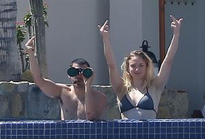 Sophie-Turner-Sexy-22-768x522.jpg Sophie Turner(Sansa Stark) Bikini